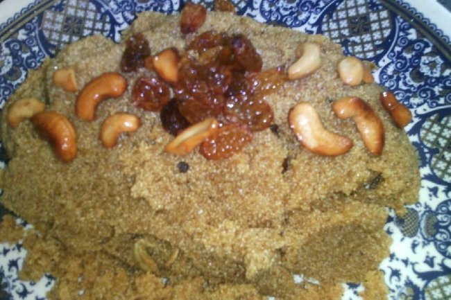 Rava Vellam Kesari / ரவா வெல்லம் கேசரி / Rava Jaggery Kesari | DheivamTV - Naivedyam