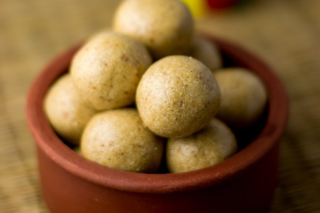 தித்திக்கும் தினைலட்டு /Thinai Laddu Recipe| milletLadoo | Foxtail MilletLaddu| Naivedyam